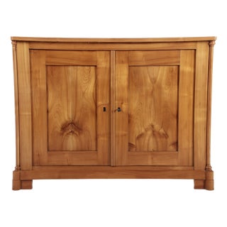 Antique Biedermeier Chest of Drawers in Cherry, 1830 For Sale