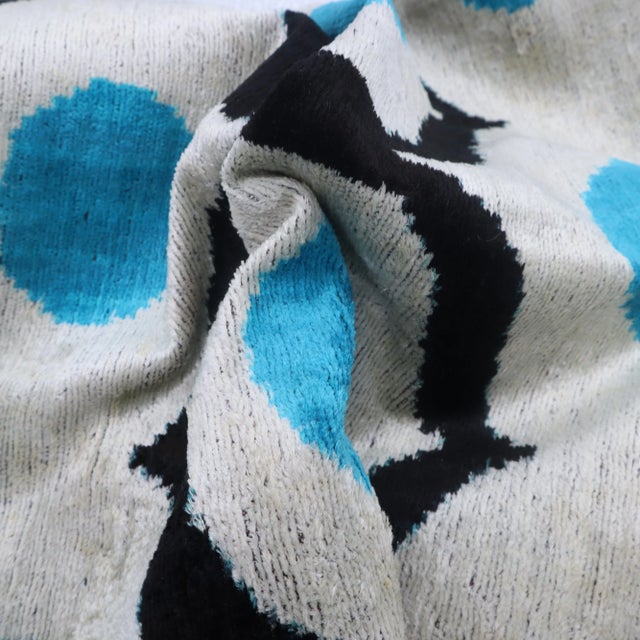 Mid-Century Modern Contemporary Blue Ivory Velvet Throw Pillow & Down Insert For Sale - Image 3 of 8