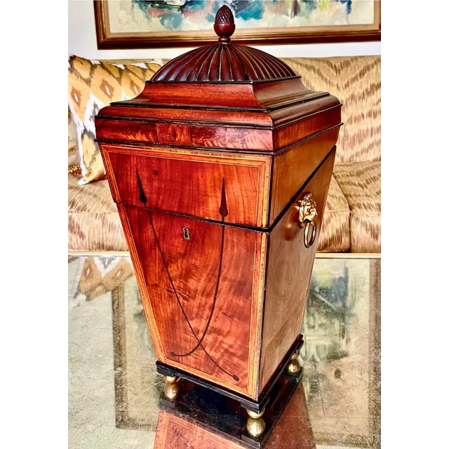 19th C. English Regency Cellarette For Sale - Image 4 of 11