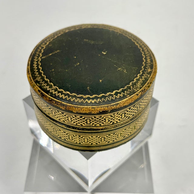 1920s Early 1920s Round Italian Leather Jewelry Box For Sale - Image 5 of 12