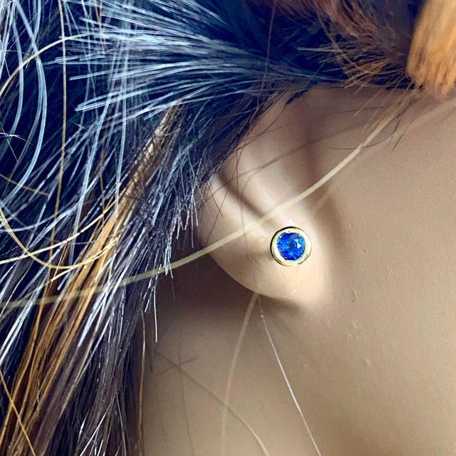 Introducing our exquisite Matched Pair Round Sapphire Stud Earrings, a true embodiment of elegance and sophistication....