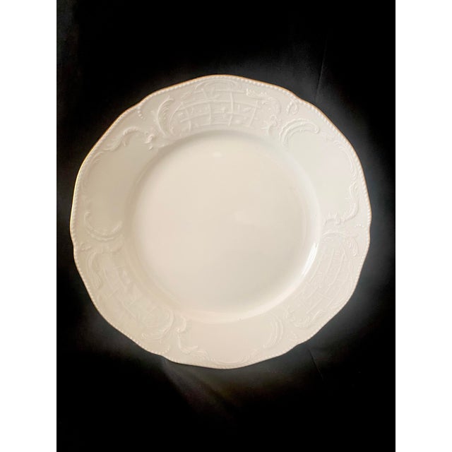 Rosenthal Sanssouci Barbara Thin Gold Trim 8” Salad/Desert Pair of Plates Excellent Vintage Condition. For Sale - Image 16 of 17