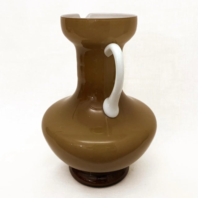 Traditional Vintage Italian Empoli Cased Glass Caramel & White Pitcher For Sale - Image 3 of 13