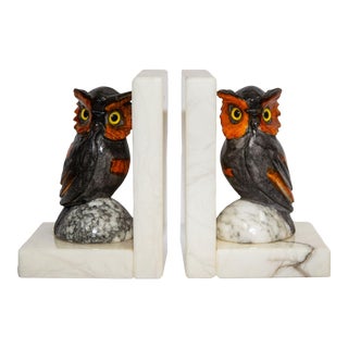 Hand-Carved Owl Bookends Italian Alabaster 1950's a Pair For Sale