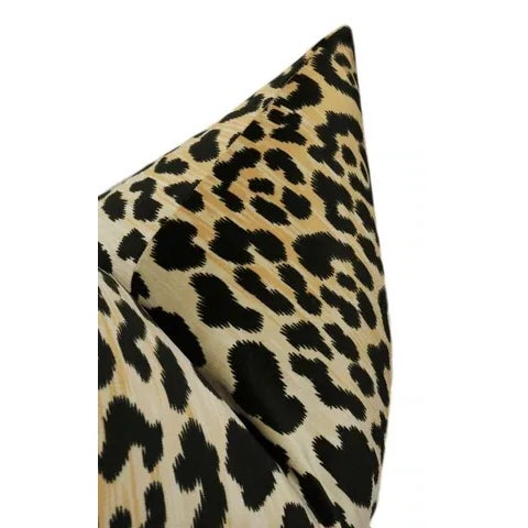 22" Leopard Velvet Pillows - a Pair For Sale - Image 4 of 5