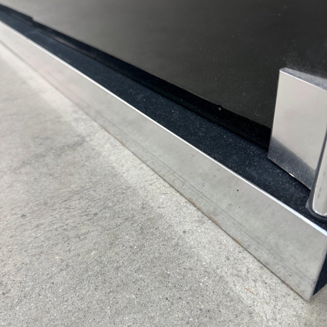 Vintage 1970s Guido Faleschini for I4Mariani Modular Chrome and Glass Credenza Unmarked For Sale - Image 13 of 17