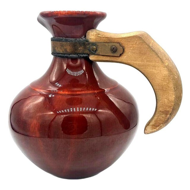 Original Art Deco "el Patio" carafe coffee server pitcher in a "Redwood Gloss" finish made by Gladding McBean Franciscan...