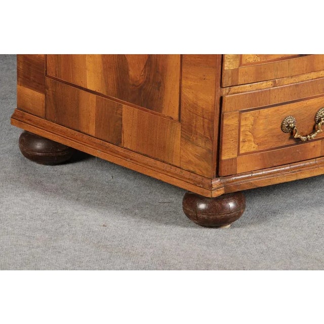 Baroque Secretaire in Walnut, 18th Century For Sale - Image 17 of 18