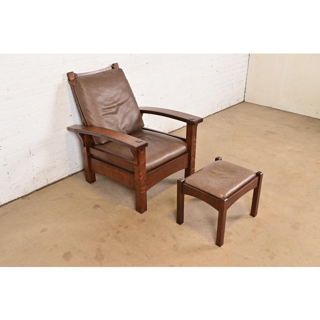 Mission Gustav Stickley Mission Oak Arts & Crafts Bow Arm Reclining Morris Lounge Chair With Ottoman by Warren Hile Studio, Newly Refinished For Sale - Image 3 of 12