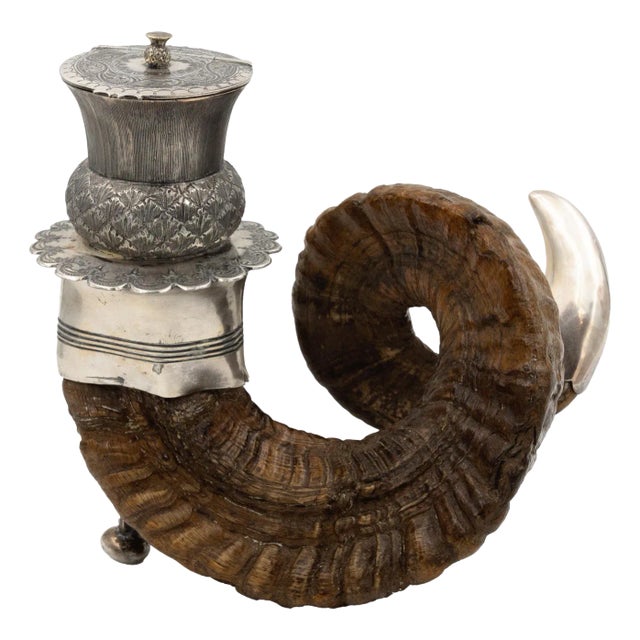 Scottish Ram’s Horn Snuff Mull Scotland, Circa 1880 For Sale