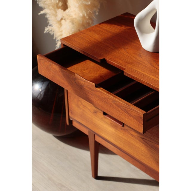 English Teak Sideboard from Nathan, 1960s For Sale - Image 16 of 18