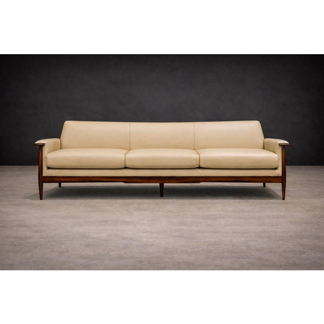 Liceu de Artes e Ofícios Sofa in Rosewood & Leather, Liceu De Artes E Oficios, 1960s For Sale - Image 4 of 8