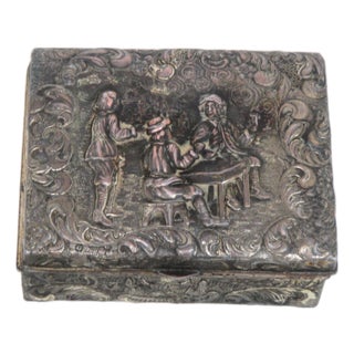 Embossed Metal Trinket Jewelry Snuff Box Made in Japan Figural Motif 4777b For Sale
