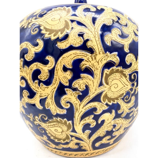 Large Cobalt Blue and Gilt Lidded Ginger Jar, Chinese Porcelain, Late 20th Century - Chinoiserie, Hollywood Regency, Classic Elegance For Sale - Image 12 of 12