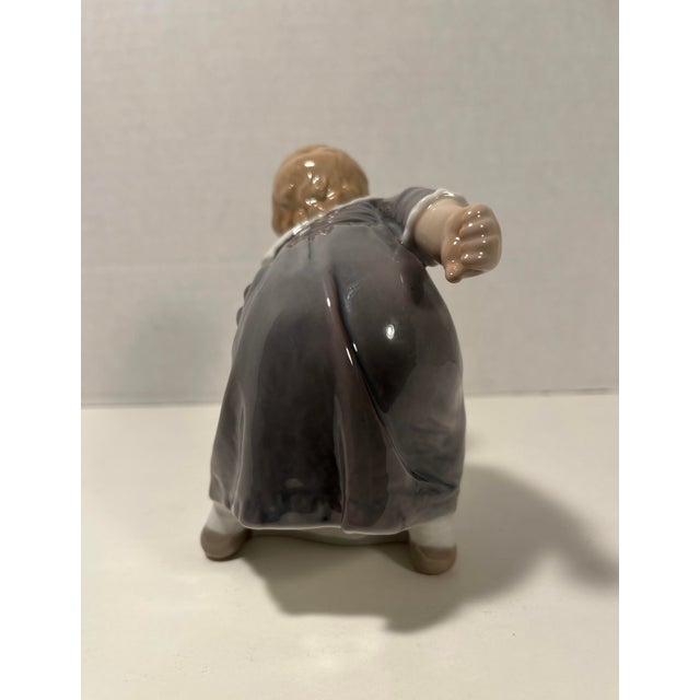 Traditional Bing & Grondahl Vintage Porcelain Figurine #1995 Girl in Dress Mint Condition! For Sale - Image 3 of 9