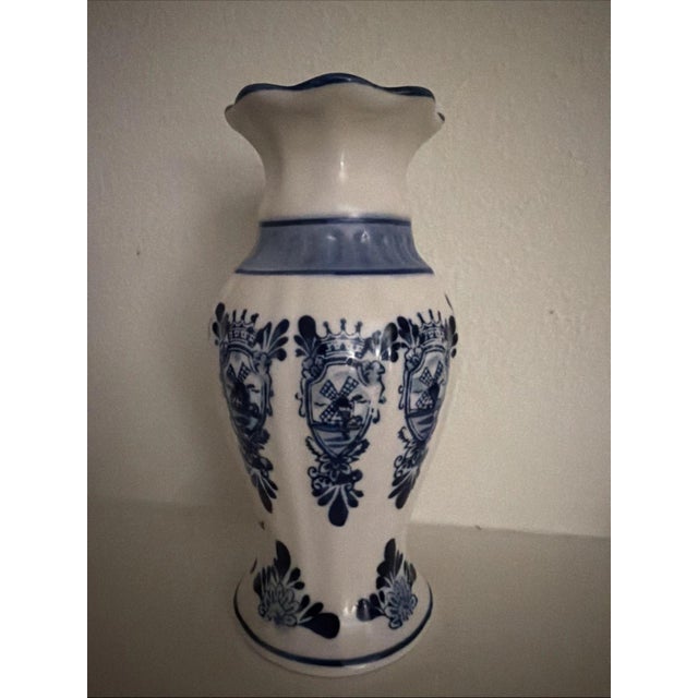 1980s Elft Blue Ellis Island Bud Vase For Sale - Image 4 of 6