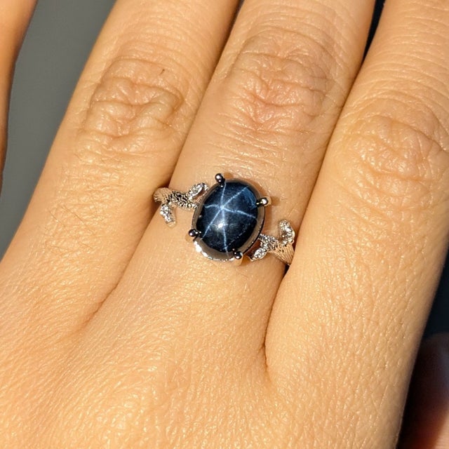 Metal 3.7ct Star Sapphire Ring W Natural Diamond Accents in Solid 14k Gold Size 6.75 For Sale - Image 7 of 7