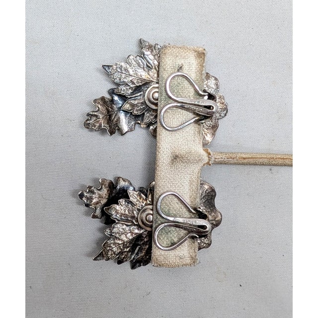 Vintage 1950s Signed Napier Silvertone Leaves Clip Earrings-2 Pieces For Sale In Philadelphia - Image 6 of 7