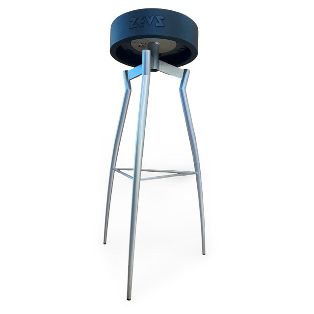 Metal Set of Three 1980s Postmodern "Alice" Bar Stools by Claudio Nardi for Zeus, Italy For Sale - Image 7 of 11