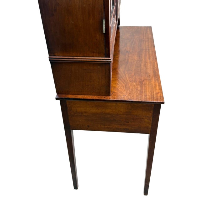 Late 18th Century Antique Georgian Mahogany Display Cabinet, 1790 For Sale - Image 5 of 18