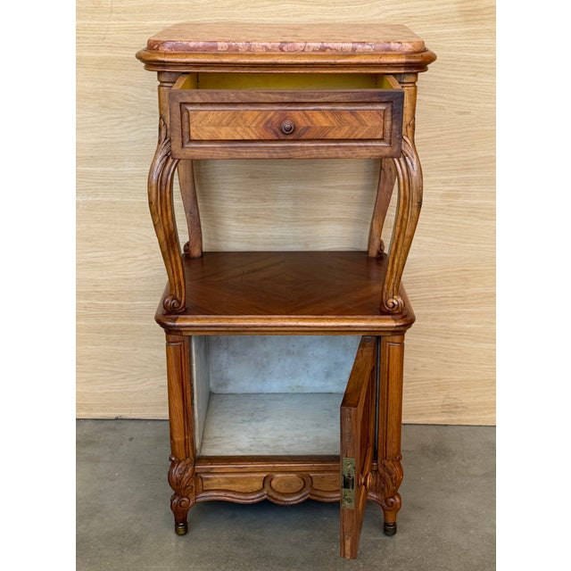 French Bedside Tables with Cabriole Legs, 1950s, Set of 2 For Sale - Image 15 of 18