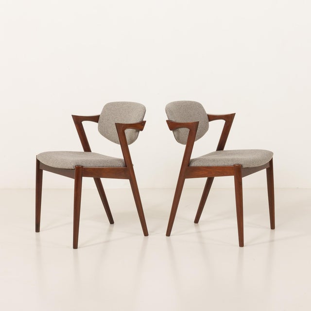 Model 42 Chairs in Rosewood by Kai Kristiansen for Schou Andersen, Denmark, 1960s, Set of 8 For Sale - Image 14 of 18