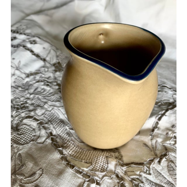 Vintage Folk Art by Pfaltzgraff Creamer Yorktown Pattern, Usa Made For Sale - Image 10 of 11