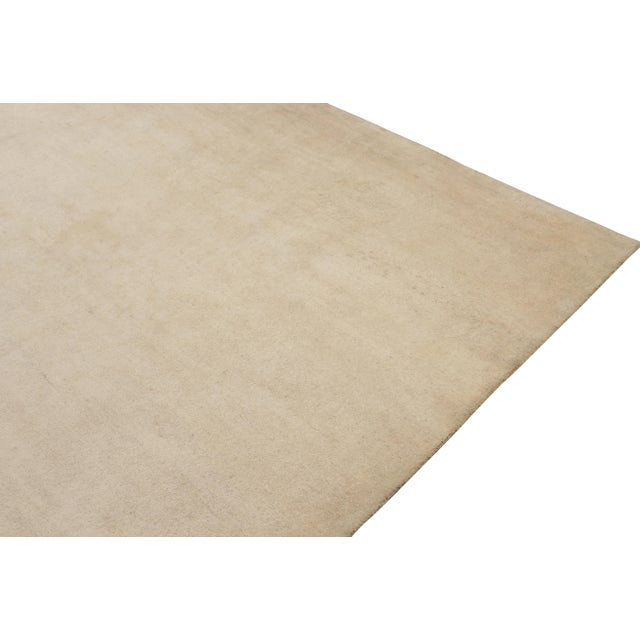 Rug & Kilim’s Solid Beige-Brown Rug in Tone-On-Tone Contemporary Style For Sale In New York - Image 6 of 7