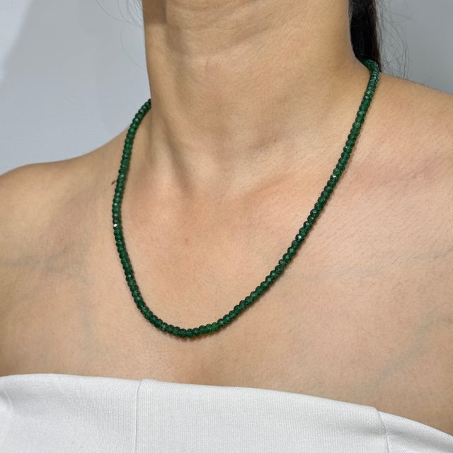 Green Estate 60 Ct Natural Green Onyx Beads Single Strand Necklace With Silver Clasp, 16 Inch For Sale - Image 8 of 15