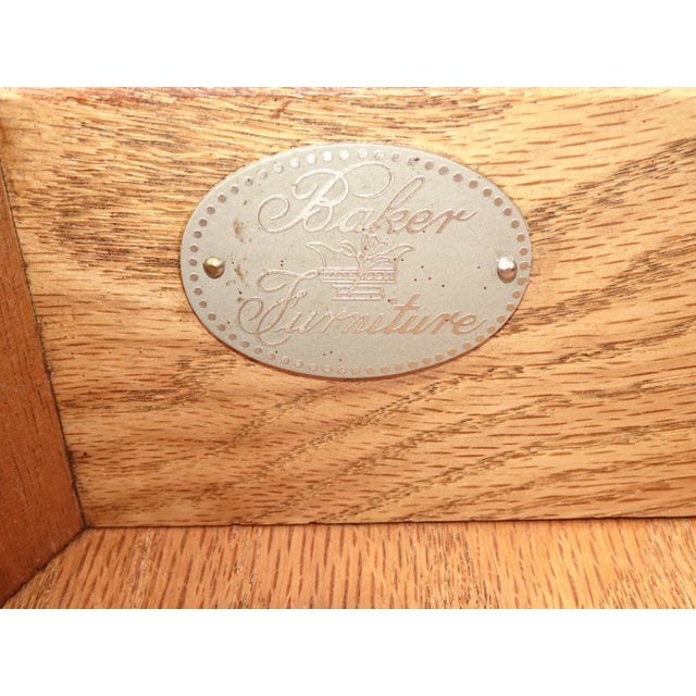 Brown Vintage Queen Anne Style Round Mahogany Side Table by Baker Furniture Co. For Sale - Image 8 of 13