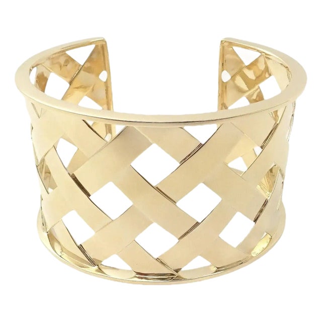 Verdura Criss Cross Wide Yellow Gold Cuff Bangle Bracelet For Sale