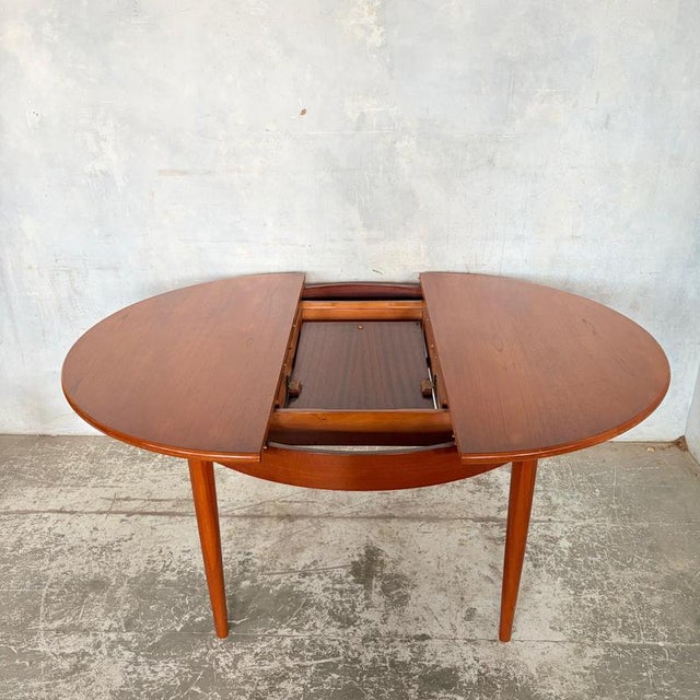 Wood Mid-Century Danish Teak Round Extending Dining Table, 1960s For Sale - Image 7 of 11