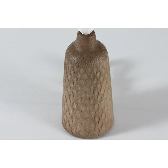 1960s Danish Table Lamp in Unglazed Ceramic by Einar Johansen, 1960s For Sale - Image 5 of 12