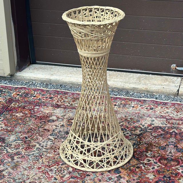 Russell Woodard Russell Woodard Spun Fiberglass Planter Plant Stand Pedestal For Sale - Image 4 of 9