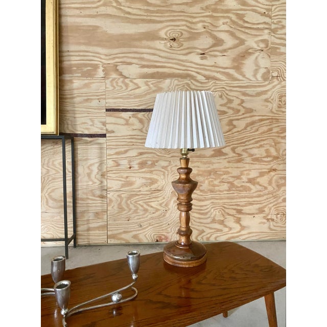 Mid-Century Modern Charming Carved Wood Turned Lamp For Sale - Image 3 of 10
