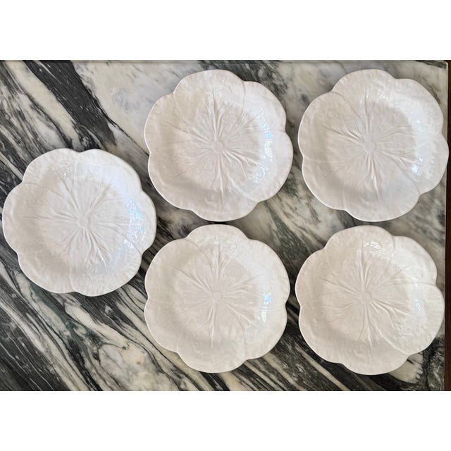 Vintage Bordallo Pinheiro Cabbage White Luncheon Plates, Rimmed - Set of 5 For Sale In Seattle - Image 6 of 8