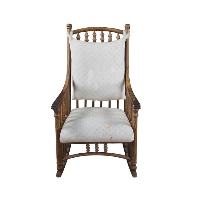 Victorian 1960s Virginia House American Victorian Revival Oak Spindle Back Rocking Chair Rocker For Sale - Image 3 of 13