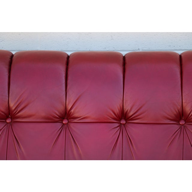 1970s Monteverdi-Young Mid-Century Modern Tufted Ruby Red Leather Sofa, 1973 For Sale - Image 5 of 18