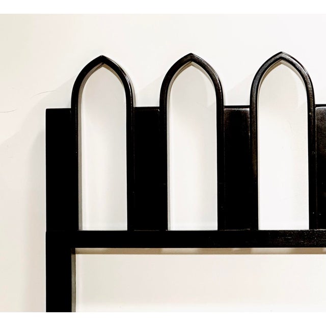 Mid-Century Modern Harvey Probber “Arch” King Size Walnut Headboard, 1950 For Sale - Image 3 of 7