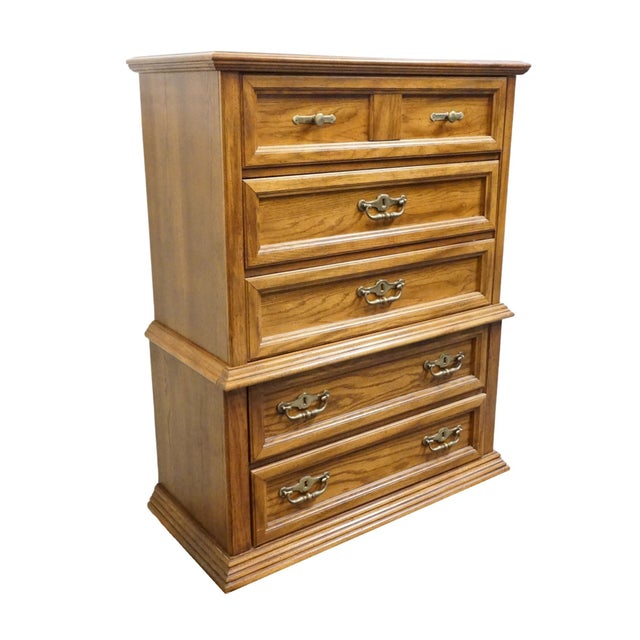 English Bassett Furniture Solid Oak Traditional American Colonial Revival 40" Chest on Chest 2085-251 For Sale - Image 3 of 12