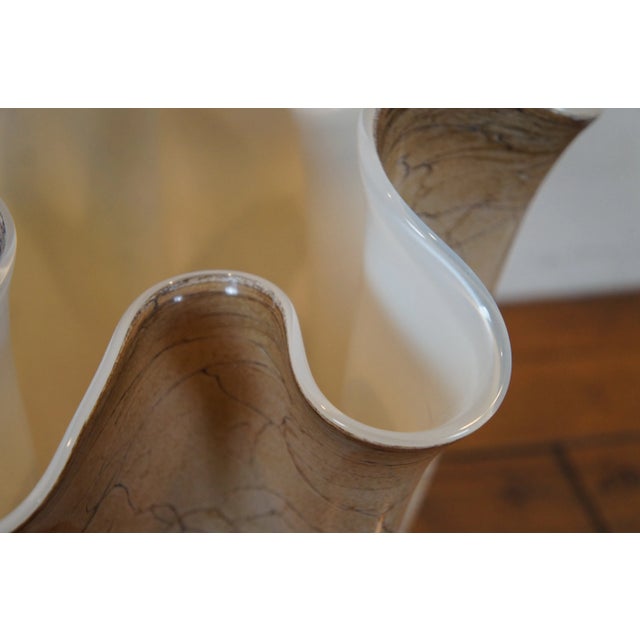 Vintage Zorza Poland Ruffled Freeform Handkerchief Marbled Art Glass Vase For Sale - Image 6 of 11