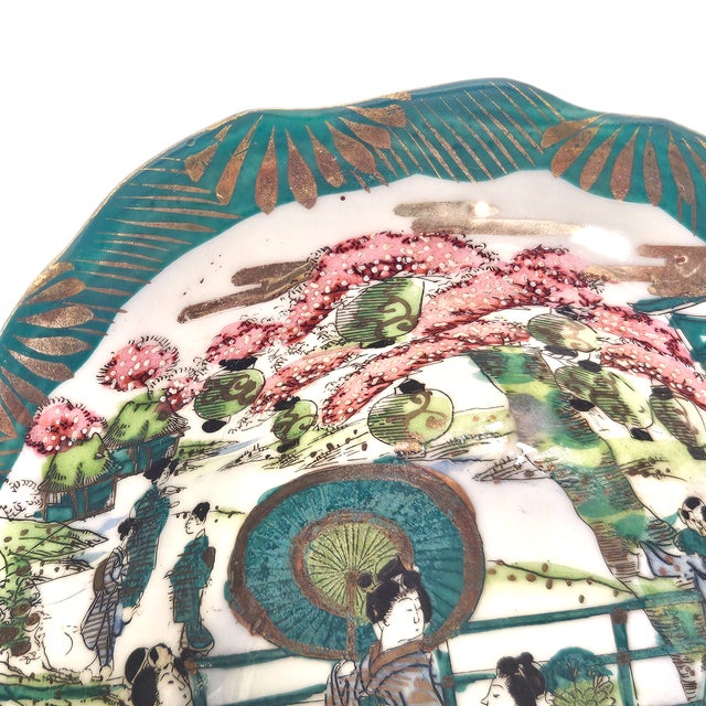 Meiji–Taishō Japanese Hand-Painted Asymmetric Bowl — Figural Garden, c.1900–1920 For Sale - Image 15 of 18