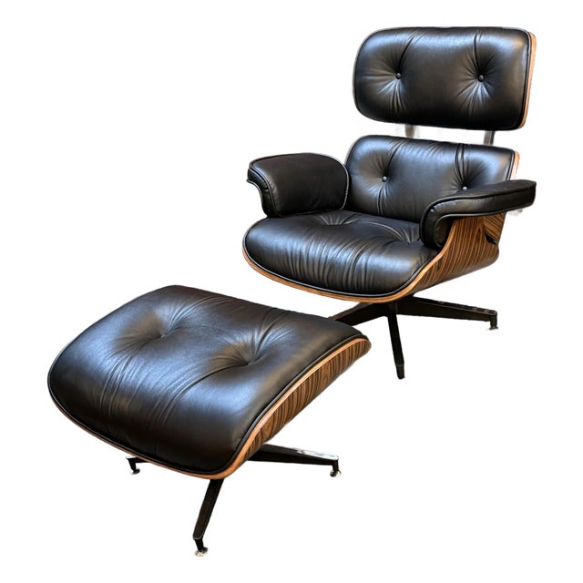 Curver K Imus Reproduction Lounge Chair + Ottoman, Set For Sale