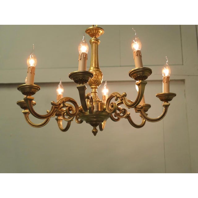 Large French Gilded Brass Chandelier, 1970 For Sale - Image 3 of 8