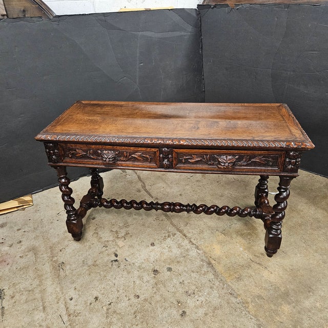 Beautiful oak carved barley twist 2 drawer side table with H stretcher base that would work great as an accent table,...