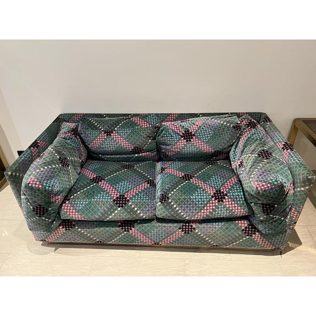 Set of Velvet and Brass Sofas by Ken Scott, 1970s For Sale - Image 4 of 18