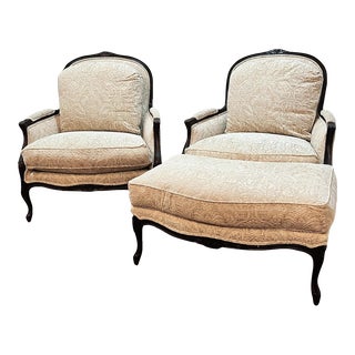 1990s Henredon Beacon Hill French Louis XV Bergere Lounge Chairs With Ottoman For Sale