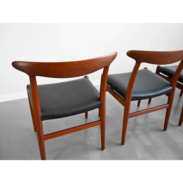 Hans Wegner 'W2' Dining Chairs in Teak and Black Leather for c.m. Madsen - Set of Four For Sale - Image 11 of 12
