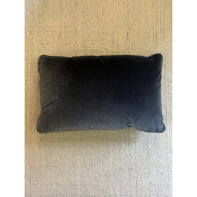 2020s Custom Kerry Joyce Velvet Lumbar Decorative Pillow With Contrasting Linen Welt For Sale - Image 5 of 8