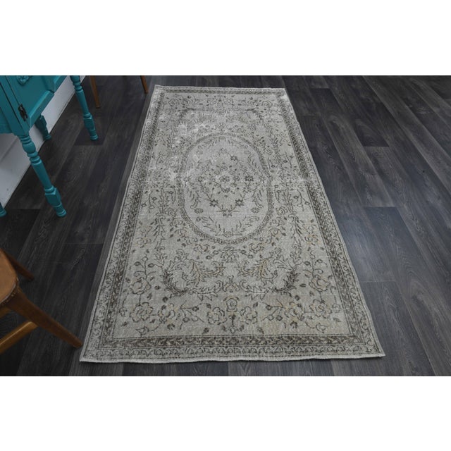 1970s Vintage Handmade Wool Cotton Grey Area Rug For Sale - Image 9 of 11
